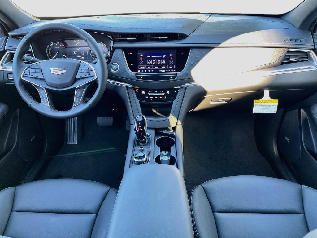 New 2026 Cadillac XT5 Luxury w/ LPO, Floor Liner Package AWD/4WD image 28