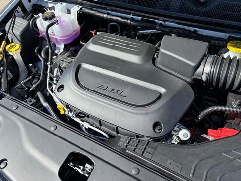 New 2026 Chrysler Pacifica Select image 27