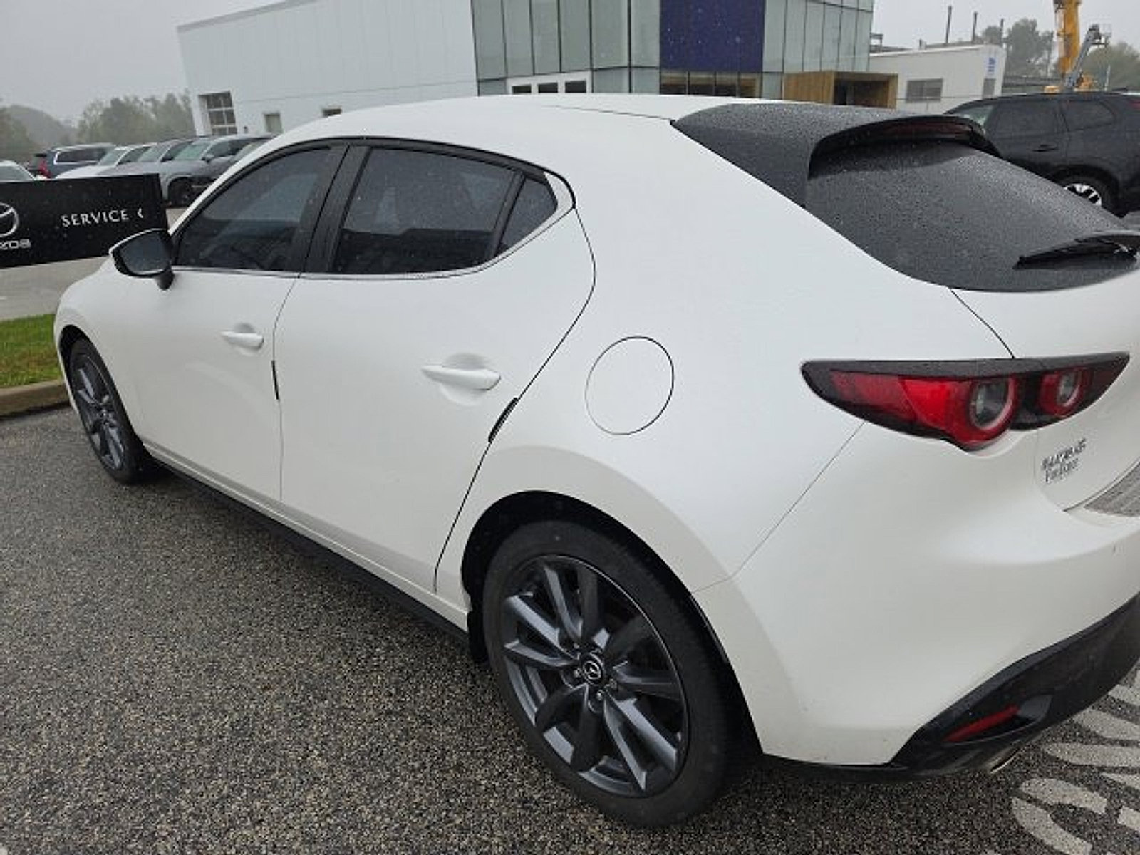 Used 2023 MAZDA MAZDA3 s FWD image 15