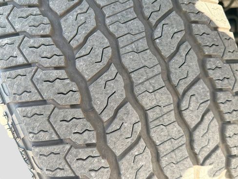 Used 2022 GMC Hummer EV Edition 1 w/ LPO, Illumination Package image 9