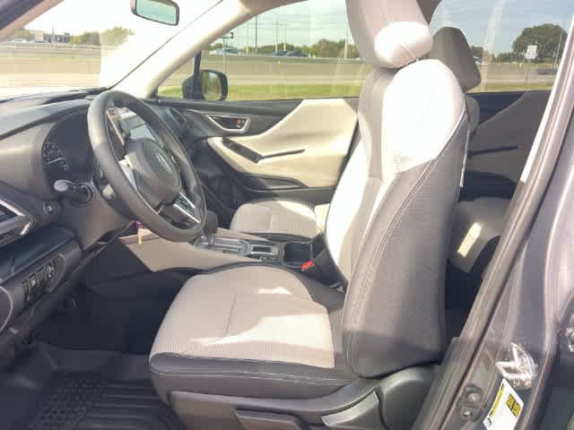 Used 2023 Subaru Forester AWD/4WD image 11