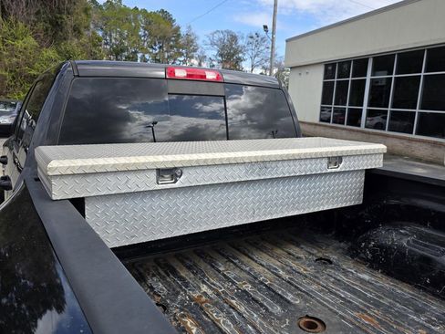 Used 2018 RAM 3500 SLT w/ Luxury Group image 30