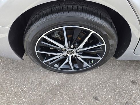 Used 2021 Toyota Camry SE image 12