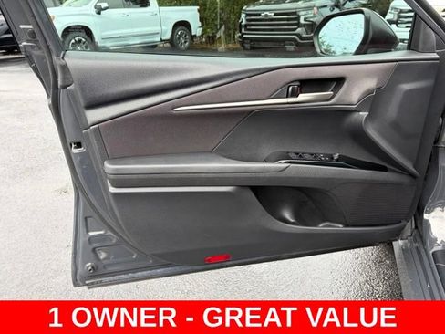 Used 2025 Toyota Camry LE FWD image 11