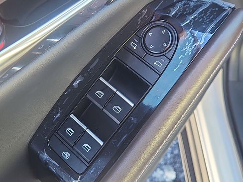 Certified 2025 MAZDA CX-30 AWD 2.5 S w/ Premium Package image 21