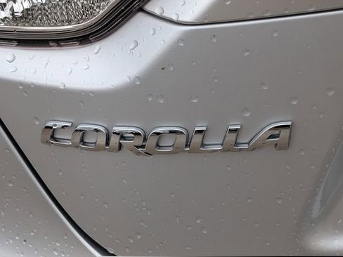 Used 2024 Toyota Corolla LE image 9