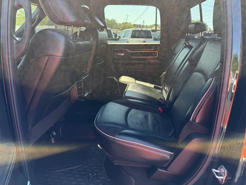 Used 2022 RAM 3500 Laramie w/ Night Edition AWD/4WD image 9