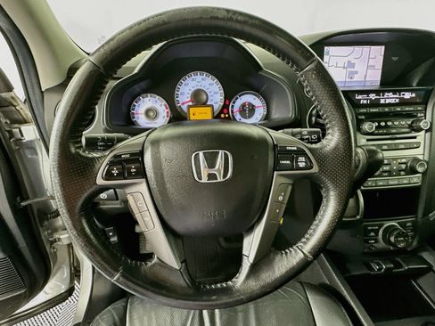 Used 2012 Honda Pilot Touring image 12