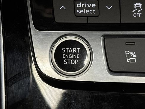 Used 2022 Audi Q7 3.0T Premium Plus w/ Premium Plus Package image 23