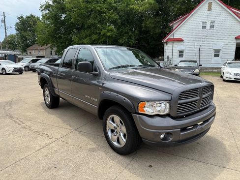 Used 2004 Dodge Ram 1500 Truck SLT w/ Sport Appearance Group AWD/4WD image 5