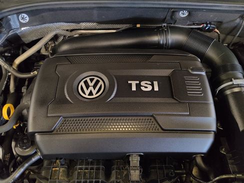 Used 2017 Volkswagen Passat 1.8T R-Line FWD image 30