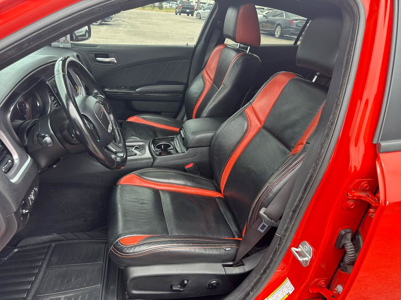 Used 2019 Dodge Charger SXT w/ Blacktop Package RWD image 9