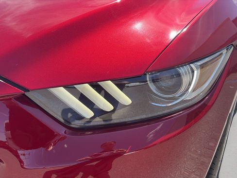 Used 2017 Ford Mustang GT Premium w/ GT Performance Package RWD image 40