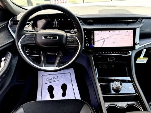 New 2026 Jeep Grand Cherokee Altitude RWD image 9