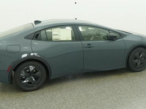 New 2026 Toyota Prius Plug-In Hybrid FWD image 20