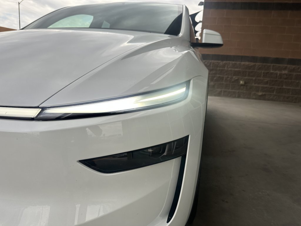 Used 2026 Tesla Model Y Long Range RWD image 10