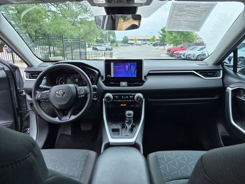 Used 2023 Toyota RAV4 XLE w/ Convenience Package FWD image 28