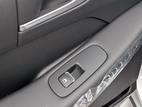 New 2026 Hyundai Elantra Limited FWD image 12