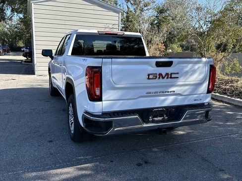 Certified 2025 GMC Sierra 1500 SLT image 4