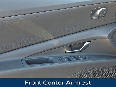 Used 2022 Hyundai Elantra SEL w/ Cargo Package image 15