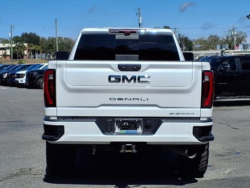 Used 2024 GMC Sierra 2500 Denali Ultimate image 6