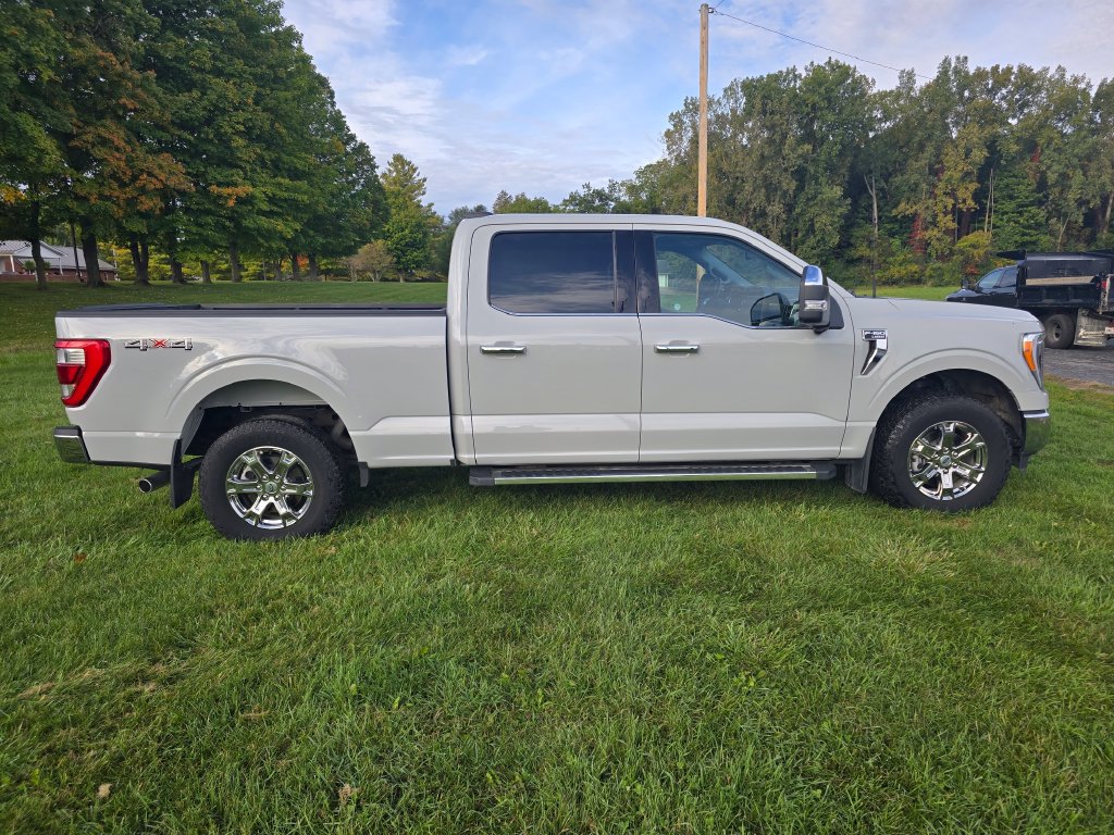 Used 2023 Ford F150 Lariat AWD/4WD image 9