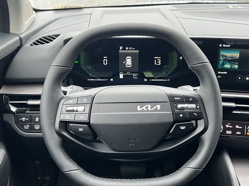 New 2026 Kia Sportage EX image 22