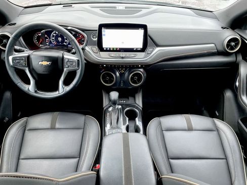Used 2023 Chevrolet Blazer Premier image 24