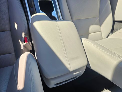 Used 2017 Honda Accord EX-L image 24
