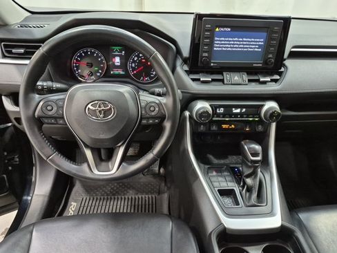 Used 2020 Toyota RAV4 XLE Premium AWD/4WD image 14