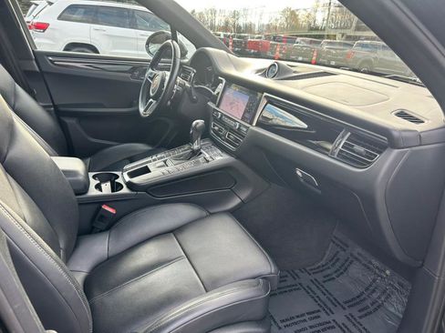 Used 2020 Porsche Macan S AWD/4WD image 20