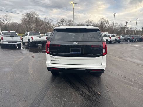 New 2025 Ford Expedition Platinum w/ Stealth Performance Package image 11