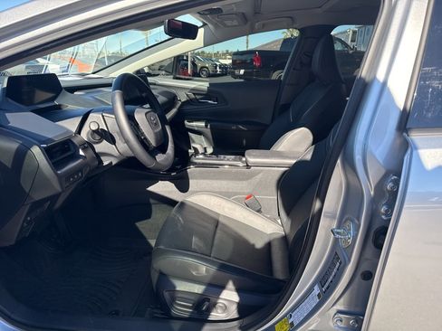 Used 2024 Toyota Prius XLE image 13