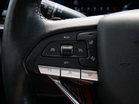 Certified 2023 Cadillac Escalade Premium Luxury AWD/4WD image 27