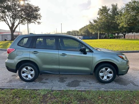 Used 2018 Subaru Forester 2.5i AWD/4WD image 7