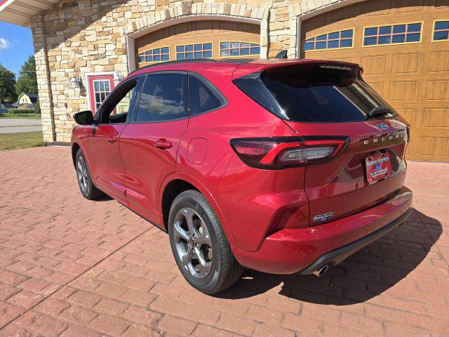 Used 2024 Ford Escape ST-Line w/ Tech Pack #1 AWD/4WD image 5