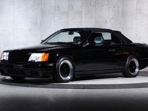 Used 1995 Mercedes-Benz E 320 Convertible image 30