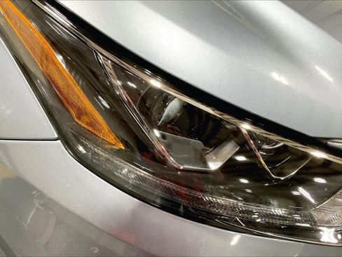 Used 2022 Toyota Highlander Limited image 29