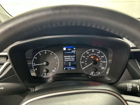 Used 2024 Toyota Corolla Cross LE w/ Moonroof Package AWD/4WD image 13