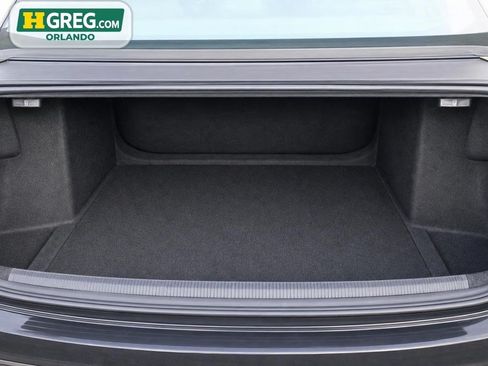 Used 2024 Lucid Air Pure RWD image 15