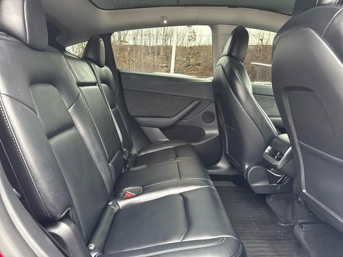 Used 2022 Tesla Model Y Performance image 30