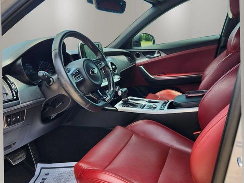 Used 2021 Kia Stinger GT RWD image 12