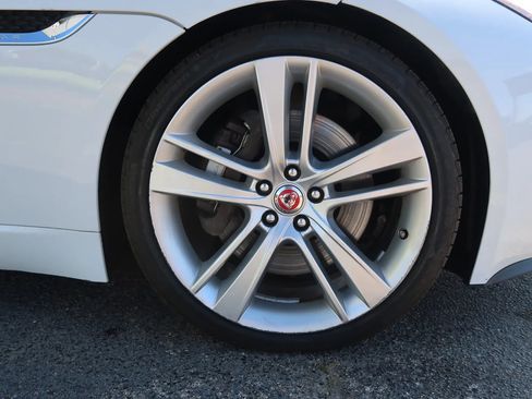 Used 2017 Jaguar F-TYPE Convertible image 46