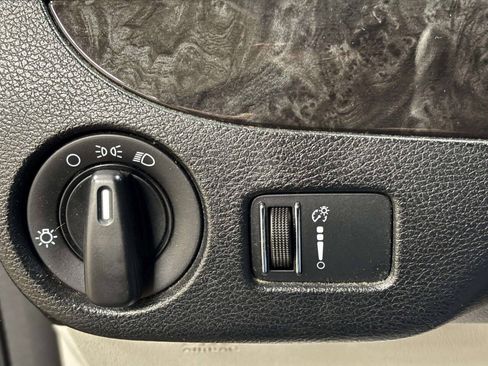 Used 2013 Dodge Grand Caravan SE FWD image 40