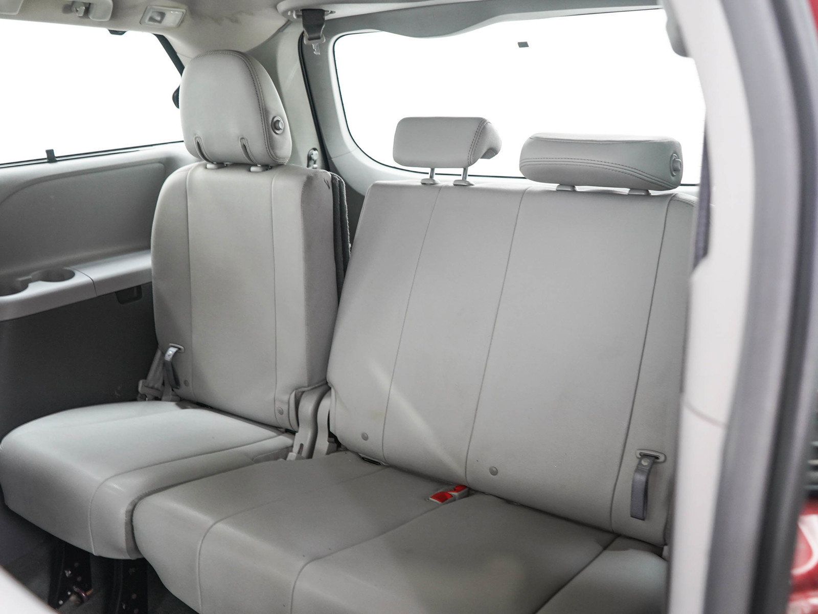 Used 2019 Toyota Sienna XLE FWD image 15