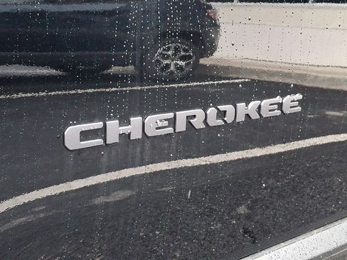 New 2026 Jeep Cherokee Limited AWD/4WD image 18