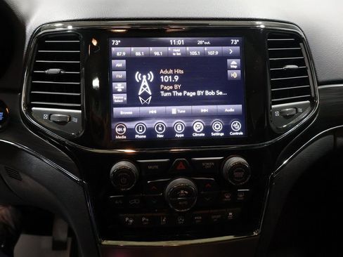 Certified 2021 Jeep Grand Cherokee Limited w/ Luxury Group II image 29