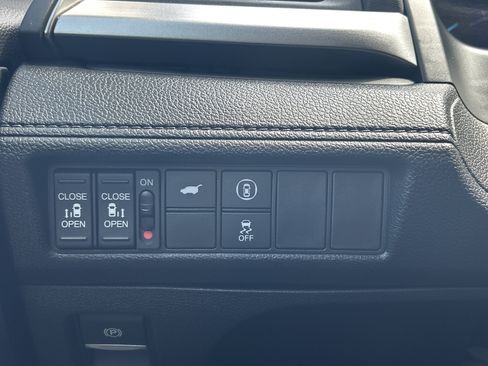 Certified 2023 Honda Odyssey EX-L image 12