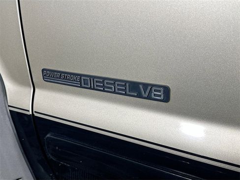 Used 2001 Ford F250 Lariat image 36