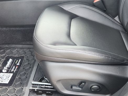 New 2026 Jeep Compass Limited image 19